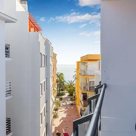 Casa Paseo - New With Sea Views From Terrace Apartman