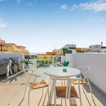 Casa Paseo - New With Sea Views From Terrace Apartman *
