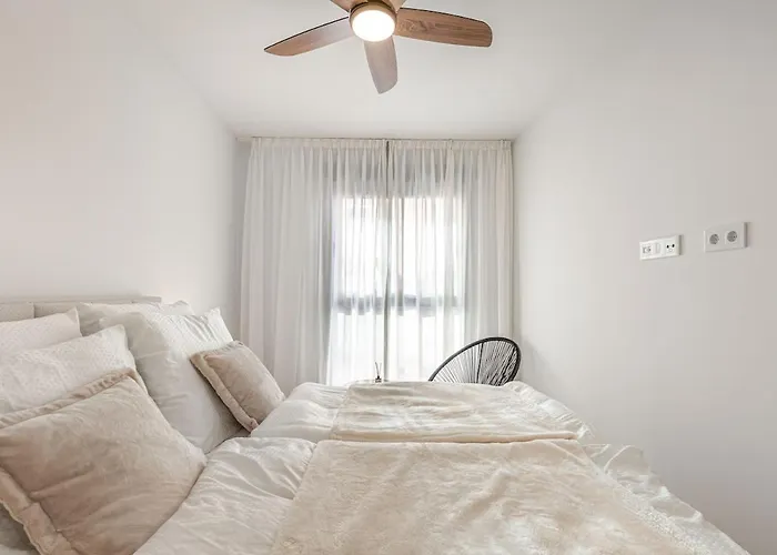 Casa Paseo - New With Sea Views From Terrace * إِستيبونا