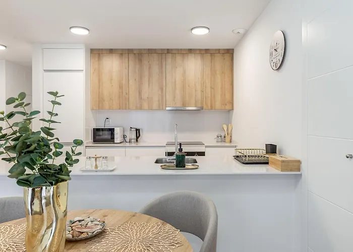 Casa Paseo - New With Sea Views From Terrace شقة *