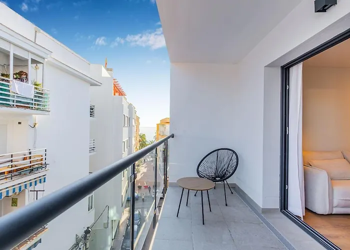 Casa Paseo - New With Sea Views From Terrace شقة *